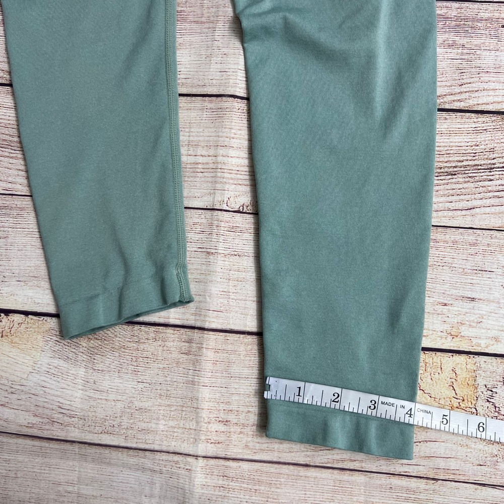 NVGTN Signature 2.0 Leggings Womens Medium Sage Green Seamless High Waist - Picture 8 of 10